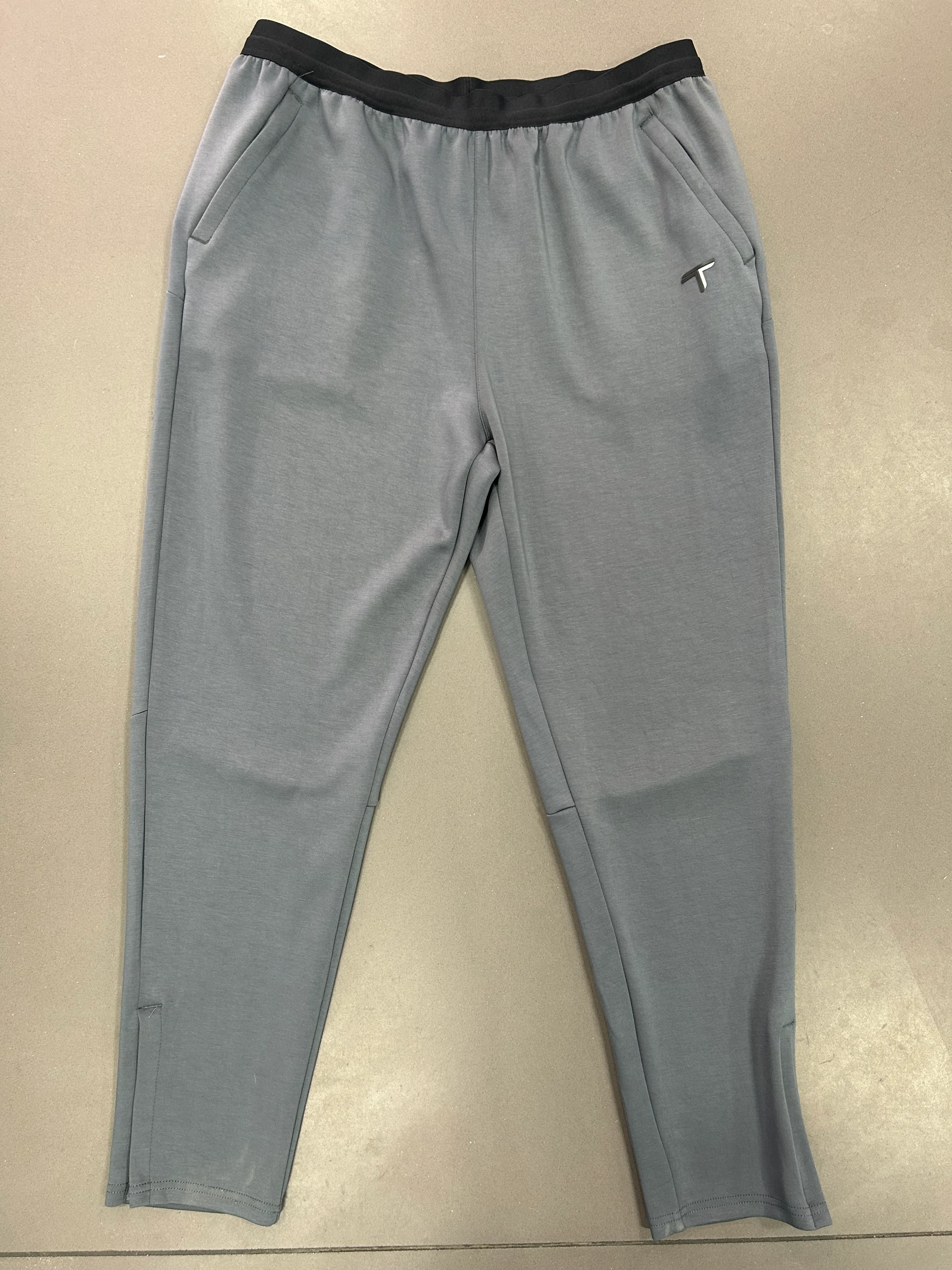 RESELL: 2XL Grey tech pants