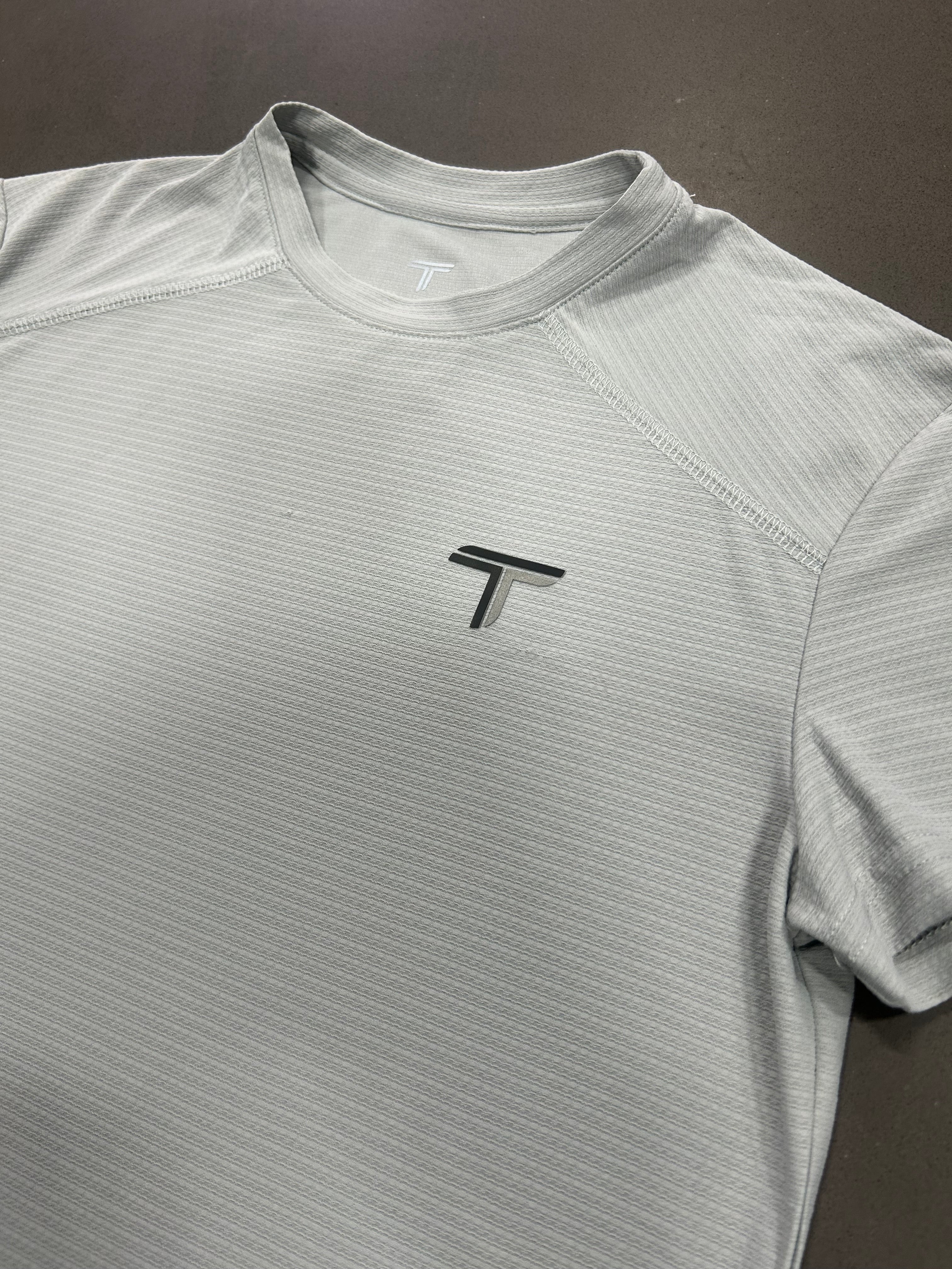 RESELL: Grey dynamic T-shirt age 4 - Image 4