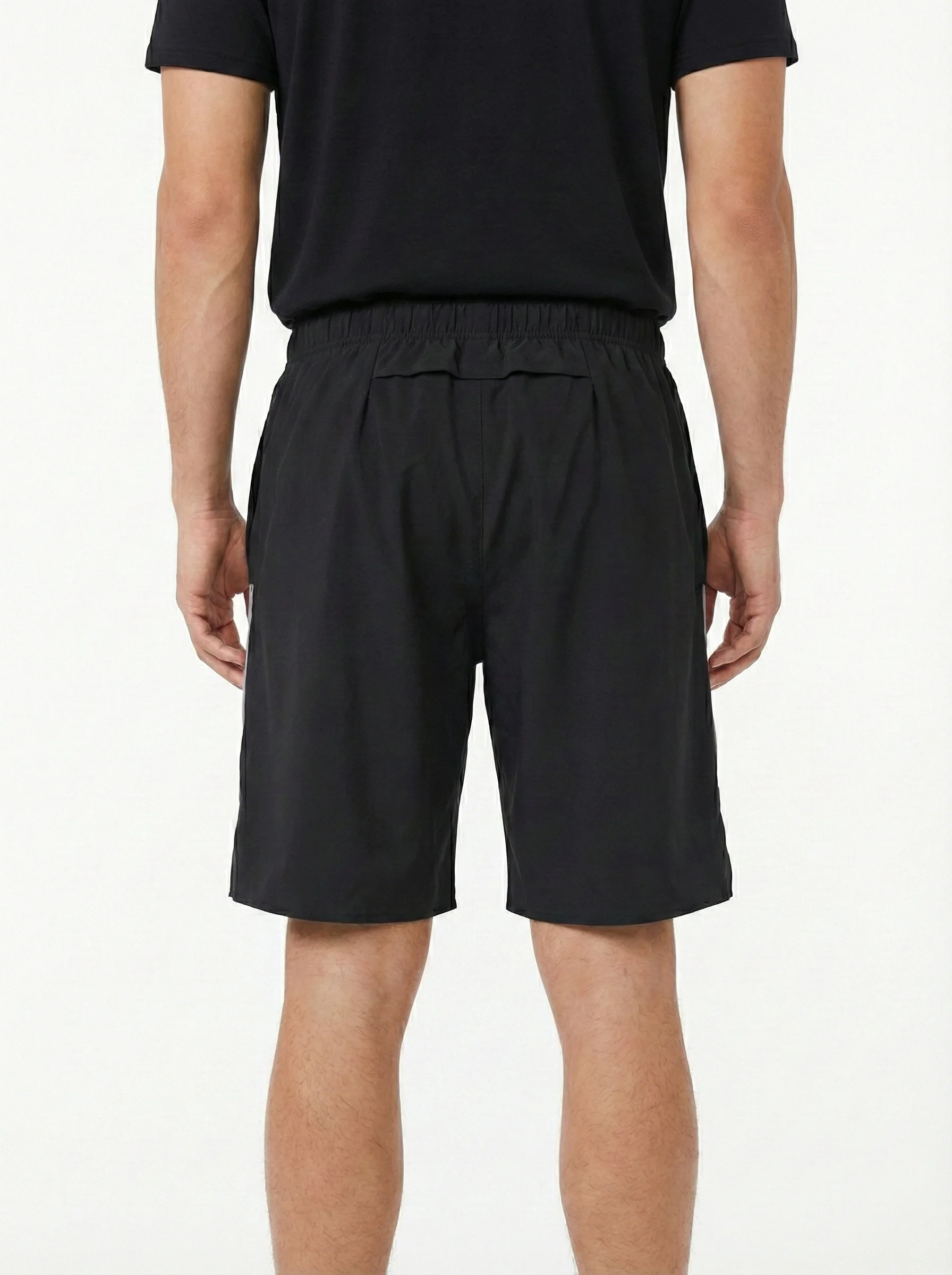 TTECH Dynamic 26 Shorts - Black - Image 4